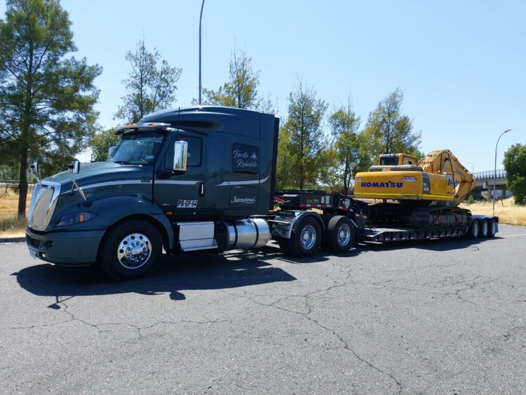 Camión cama baja - Transportes VIMA